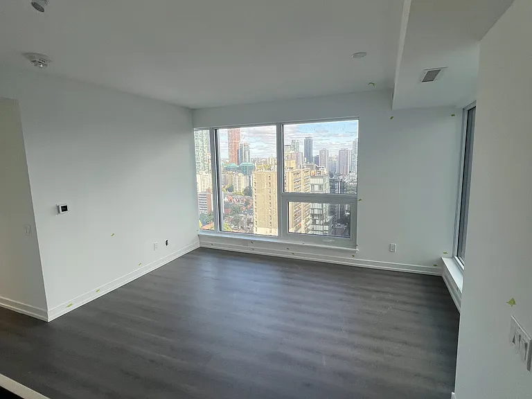 8 Wellesley St W #2709 — Photo 2