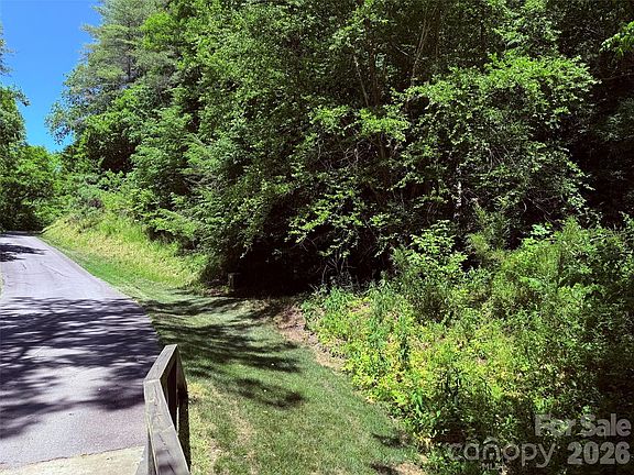 3rd image of Heartwood Dr #41