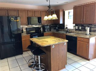 201 Carolstowne Rd, Reisterstown, MD 21136