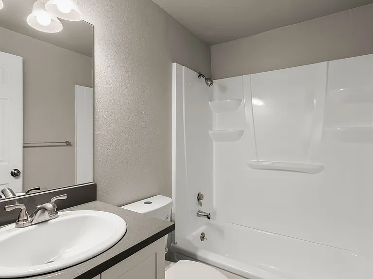 The Rim Crest Apartments — Photo 8