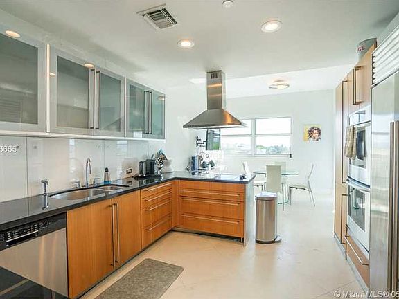 4th image of 6103 Aqua Ave APT 501