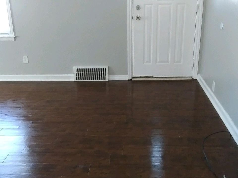 8304 Standard St, photo 2