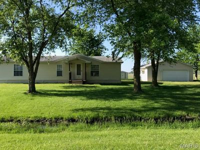 1221 Mary Irene Rd, New Baden, IL, 62265