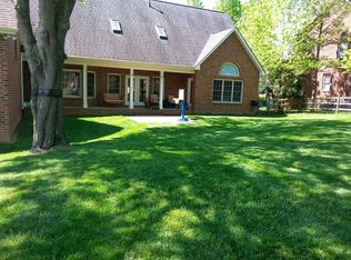 2306 Normandin Ct, Charlotte, NC 28216