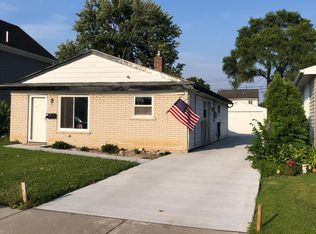 30736 Palmer Blvd, Madison Heights, MI 48071