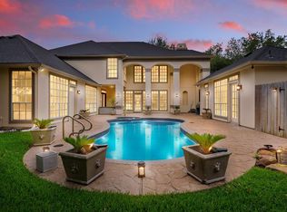 37 Rippling Creek Dr, Sugar Land, TX 77479