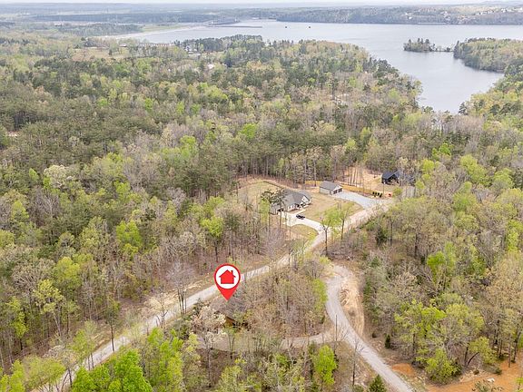 4th image of 265 Missabbey Ln