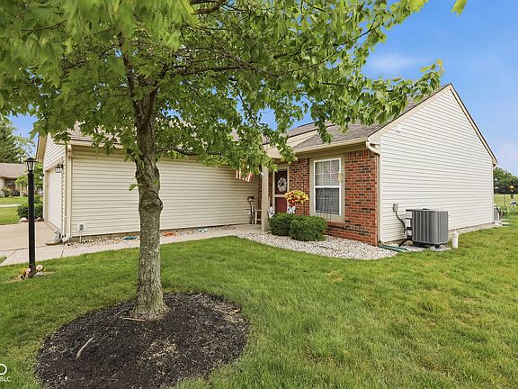 2nd image of 111 Woodberry Dr