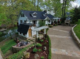 105 Alexander Rd, Lenoir City, TN 37772