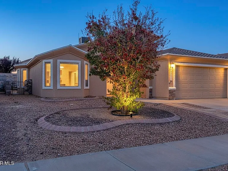 14325 Woods Point Ave — Photo 39