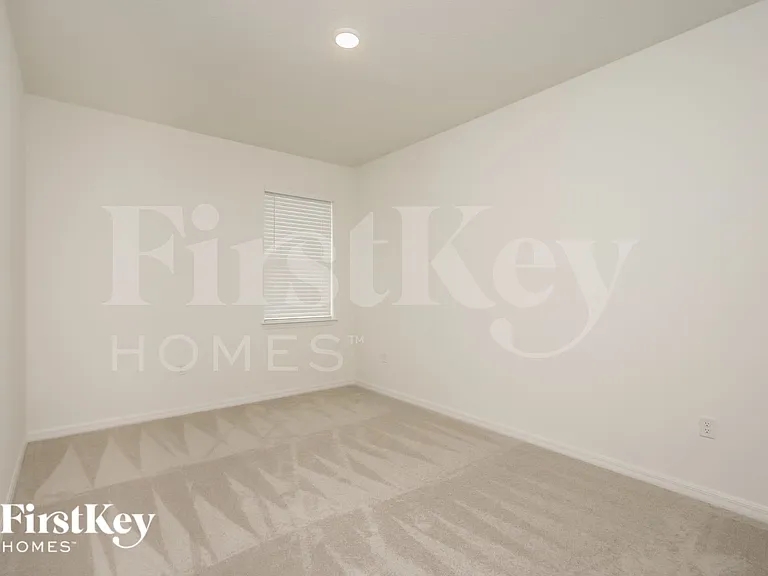 360 Corbel Ln — Photo 11