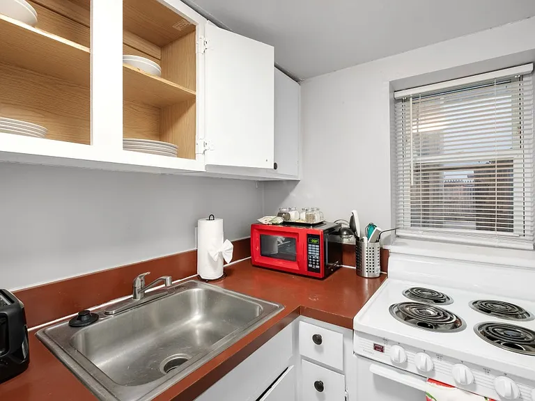 712 S 19th St #1 — Photo 5