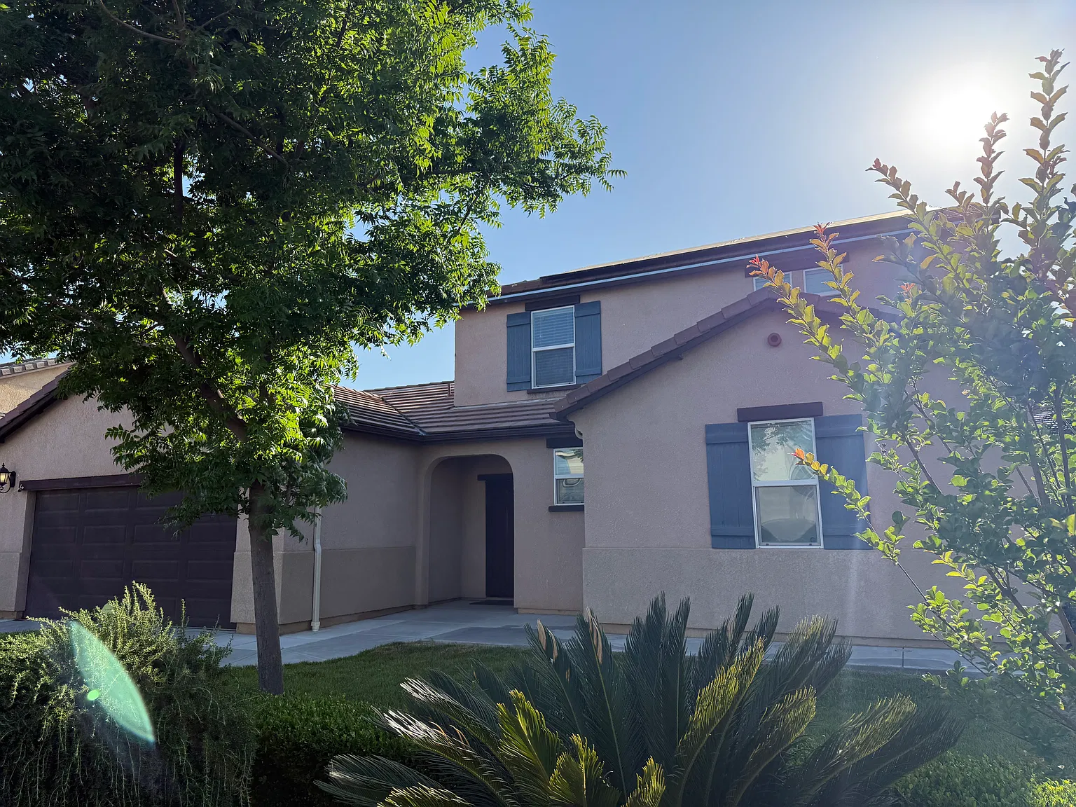 104 Corona Dr — Photo 2