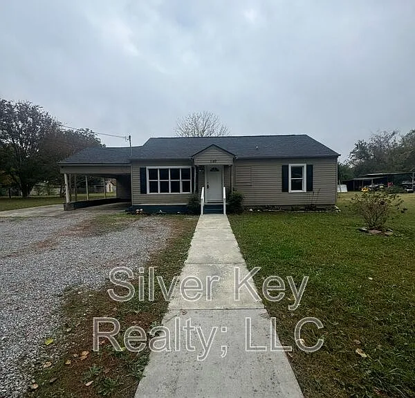 140 Arkansas Ln — Photo 1