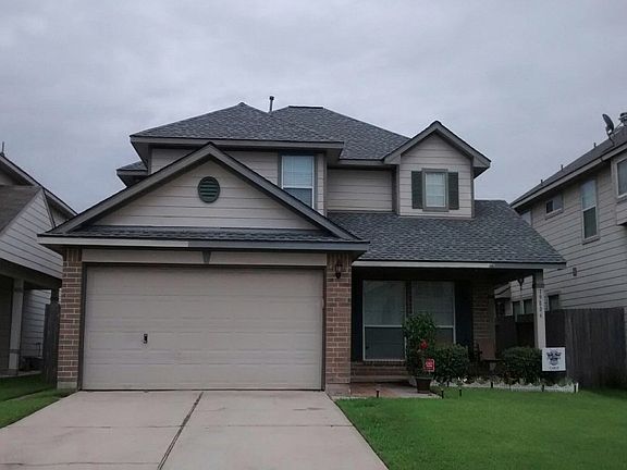 4th image of 19806 Waterflower Dr