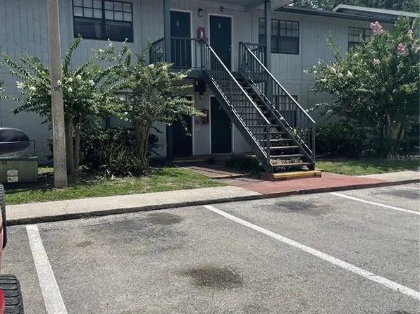 203 Pine Violet Ct APT 202, Tampa, FL 33612