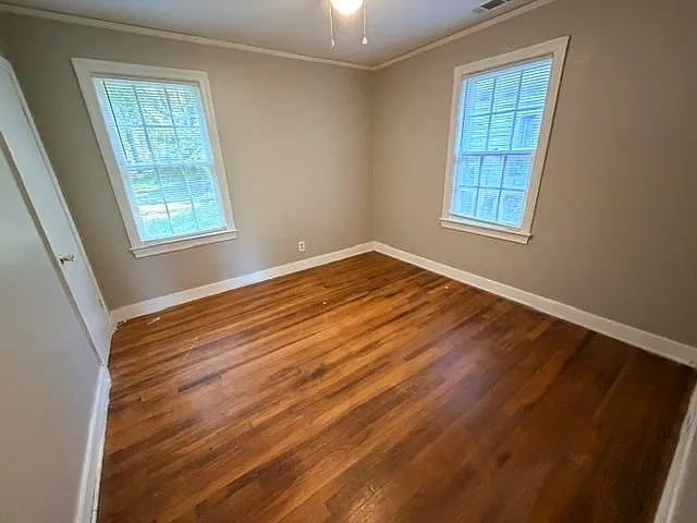 2 bed, 1.0 bath, $1,150 — Photo 4