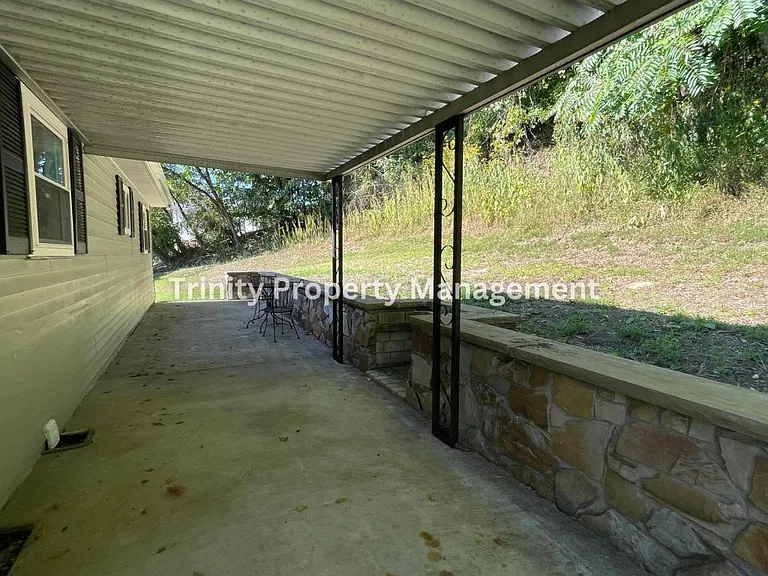 305 Michael St — Photo 24