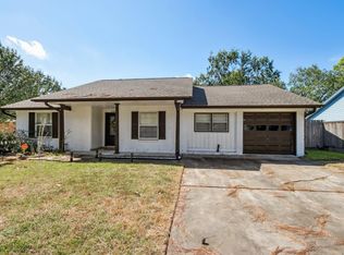 3320 Churchill St, Pearland, TX 77581