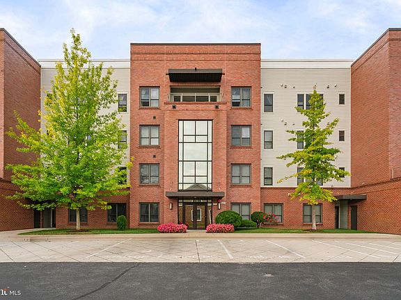 2nd image of 8425 Peace Lily Ct APT 314