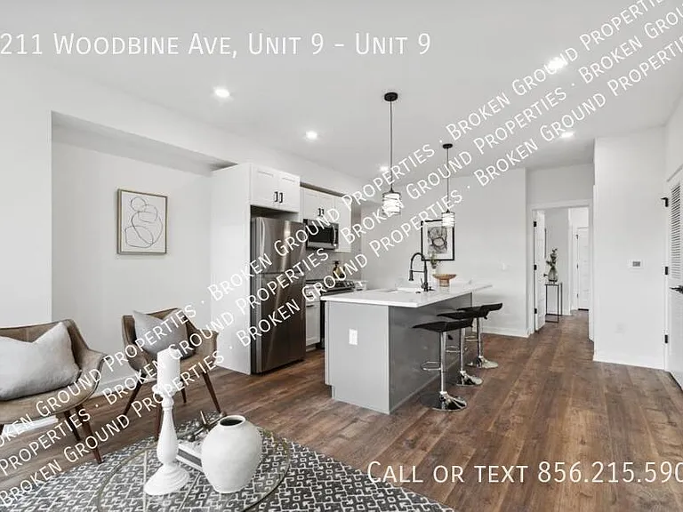 6211 Woodbine Ave #9 — Photo 11