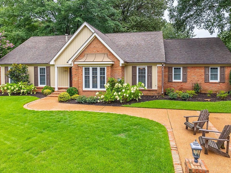 1st image of 1305 Riverwind Cv