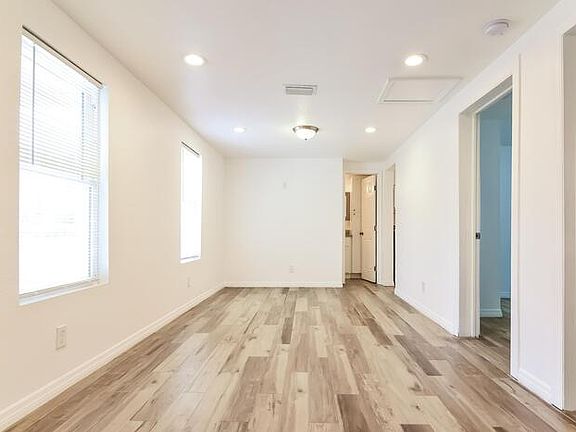 3rd image of 804 N Willow Ave #A