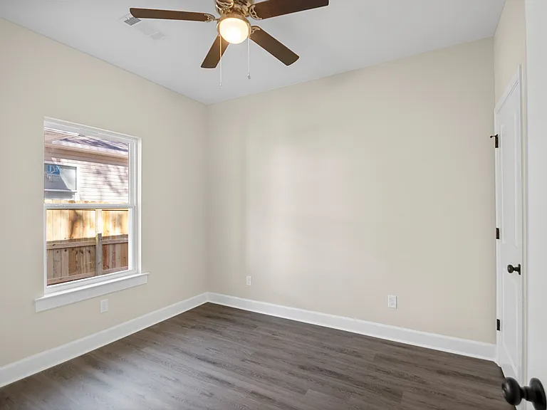 1523 S Cedar St — Photo 19