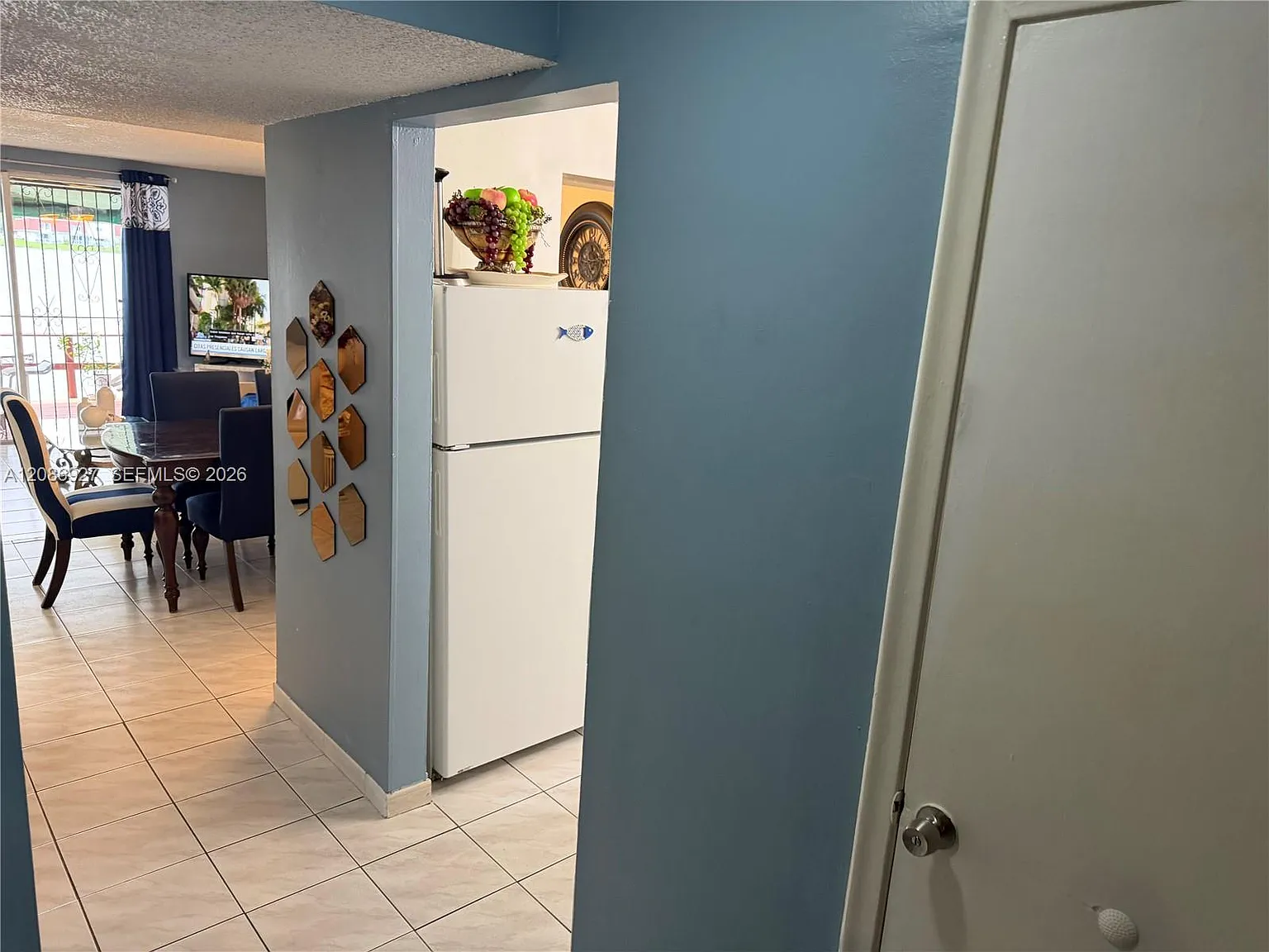Laguna Condo — Photo 3