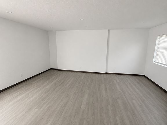2nd image of 246 W Maple St #B