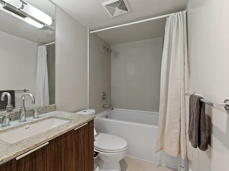 1088 Richards St #620 — Photo 14