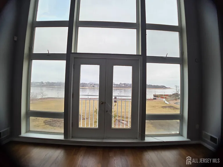 358 Rector St #321 — Photo 6