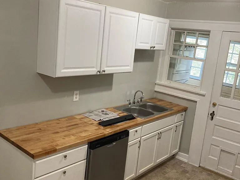 1132 Virginia Ave NE #11 — Photo 15