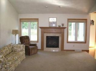 W5419 Mile Long Dr, APPLETON, WI 54915