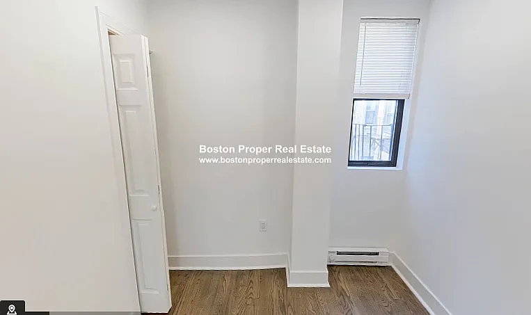 19 Peterborough St #20 — Photo 5
