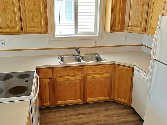 2nd image of 230 W Anderson St APT 2