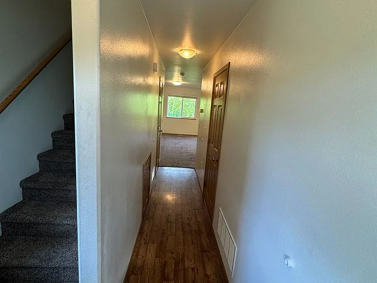 4595 W Overby St — Photo 7