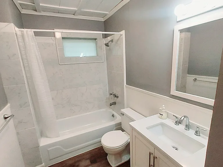 212 Dianne St #B — Photo 15