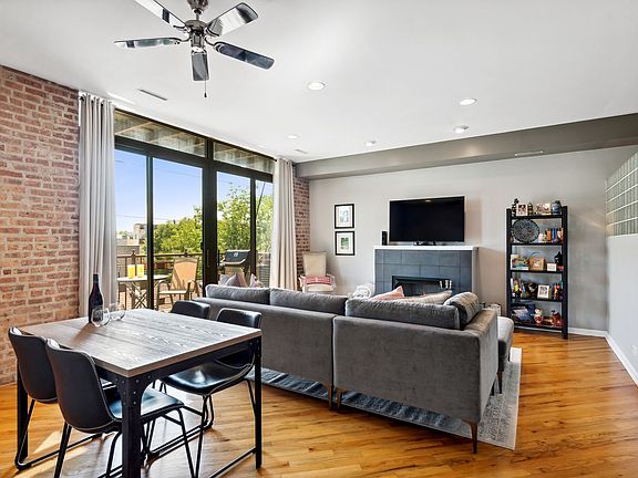 3rd image of 2225 W Wabansia Ave APT 401
