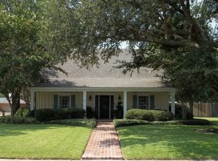 1825 McClain Dr, Greenville, MS 38701