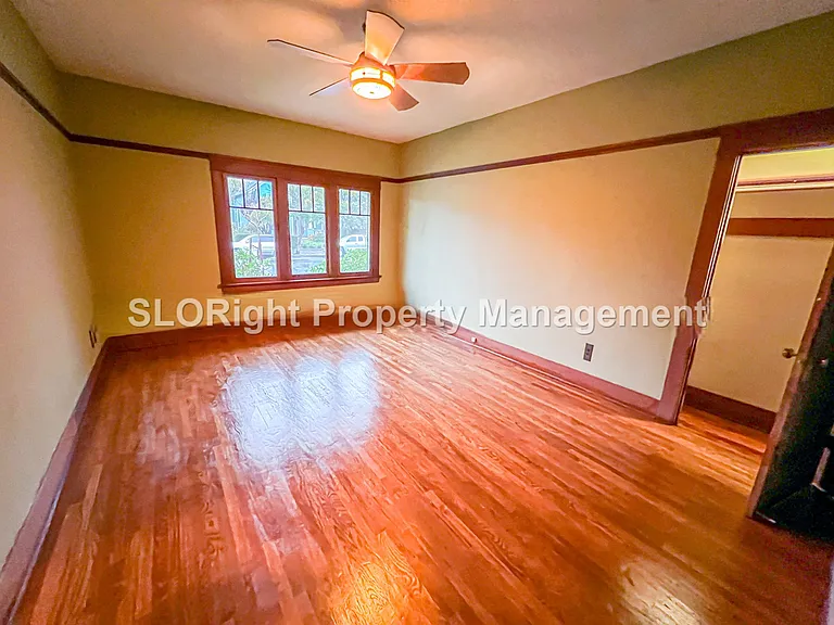 663 Islay St — Photo 3