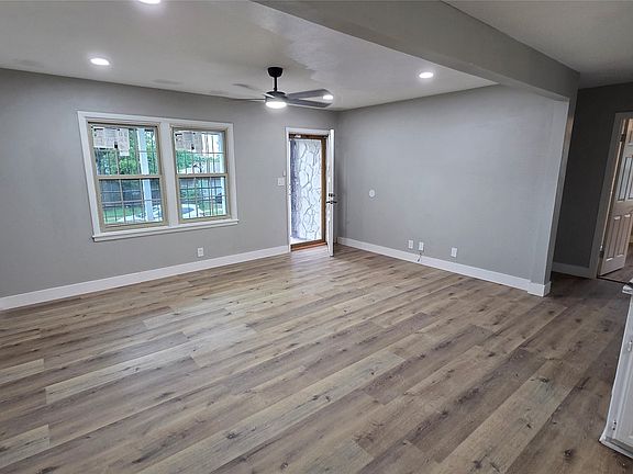 3rd image of 4244 Carol Ave