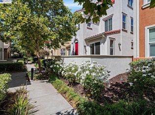 562 Selby Ln, Livermore, CA 94551
