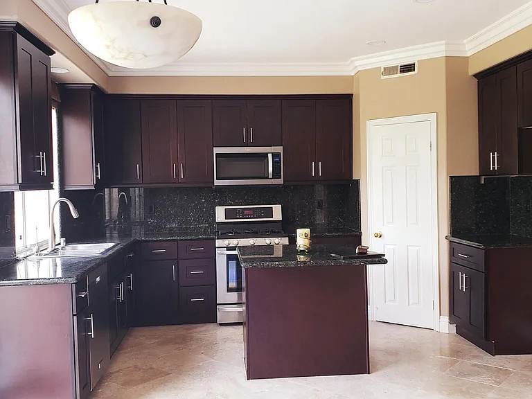 Brand new soild wood kitchen cabinets with stainless steel appliances
