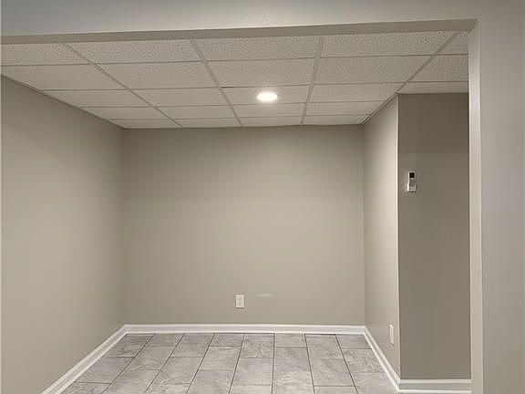 4th image of 3548 E Main St #8