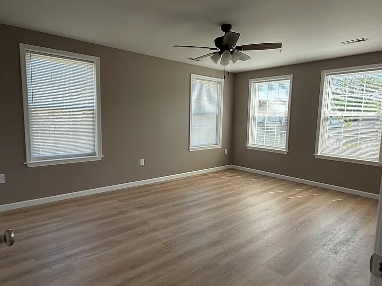 639 Elk Mills Rd #2 — Photo 18