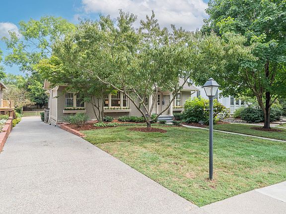 5th image of 222 Carden Ave
