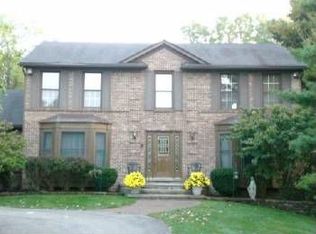 3621 Walnut Lake Rd, West Bloomfield, MI 48323