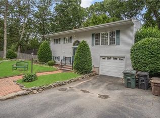 12 Cynthia Dr, Coventry, RI 02816