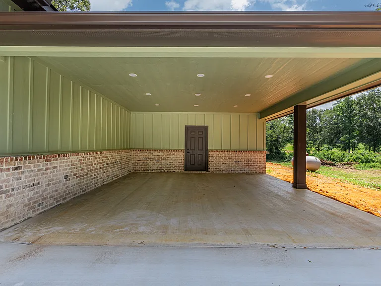 2391 State Highway 147 — Photo 5